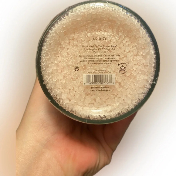 The Creme Shop Disney Minnie Mouse Magic Melt Bath Crystals - Picture 6 of 6
